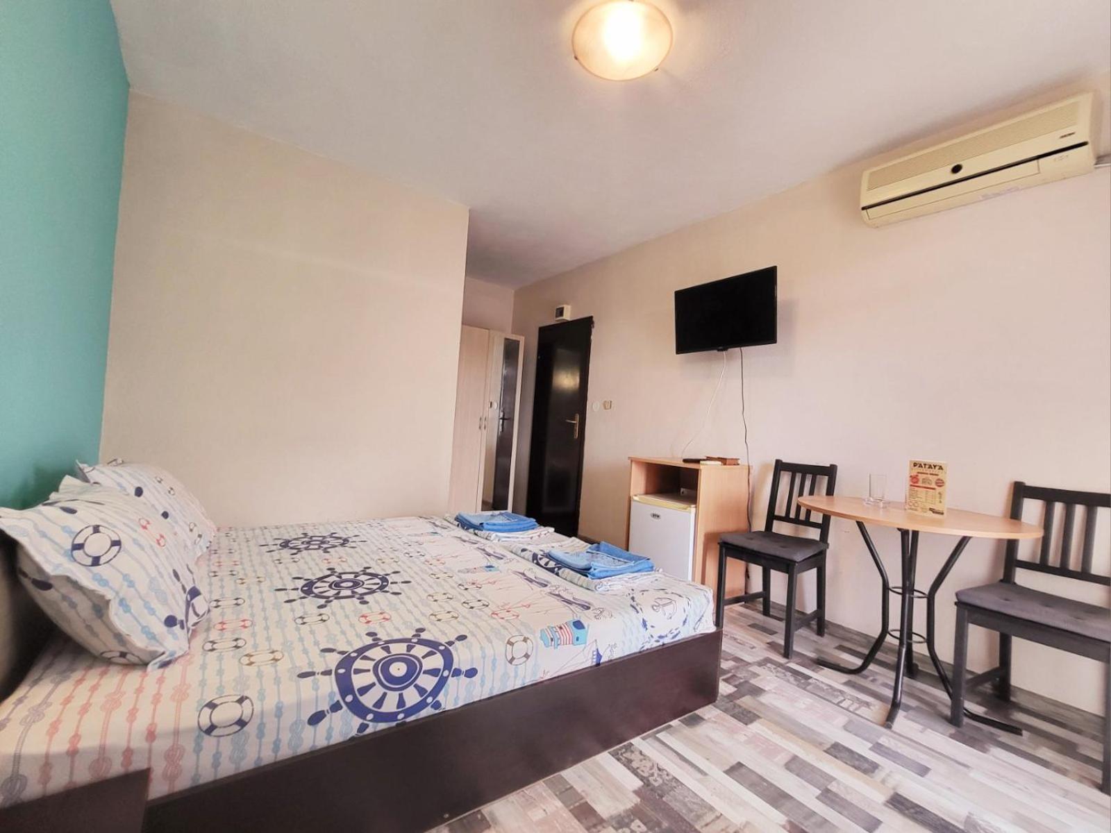 Kazlarov Guest House キテン エクステリア 写真